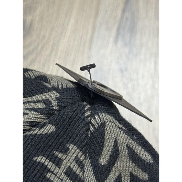 Y2K Element Crowns Beanie Hat One Size - Picture 3 of 6